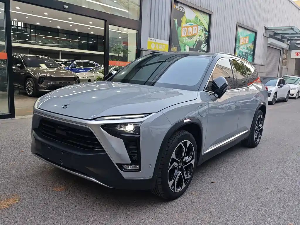 NIO ES8 2022