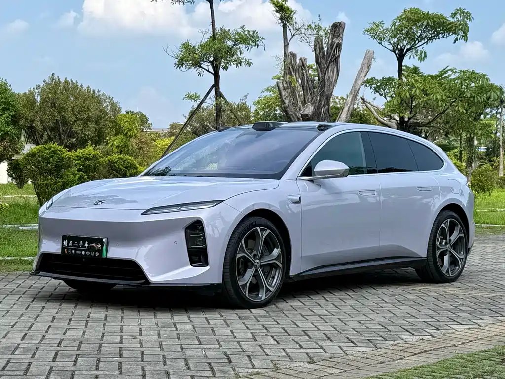 NIO ET5T 2025