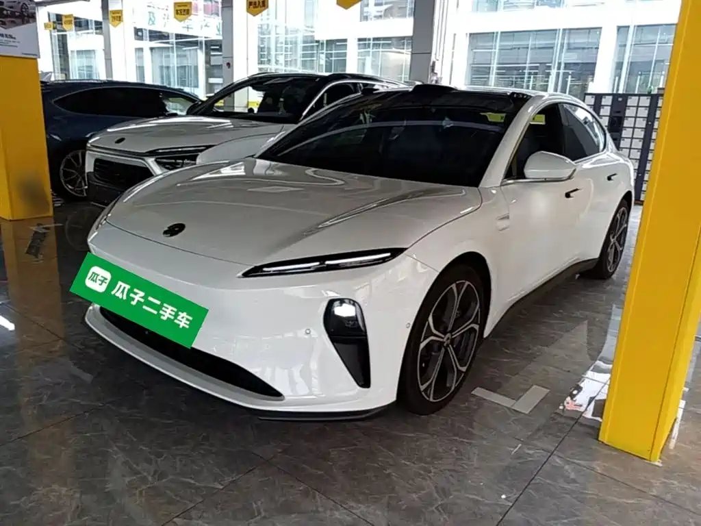 NIO ET5 2024