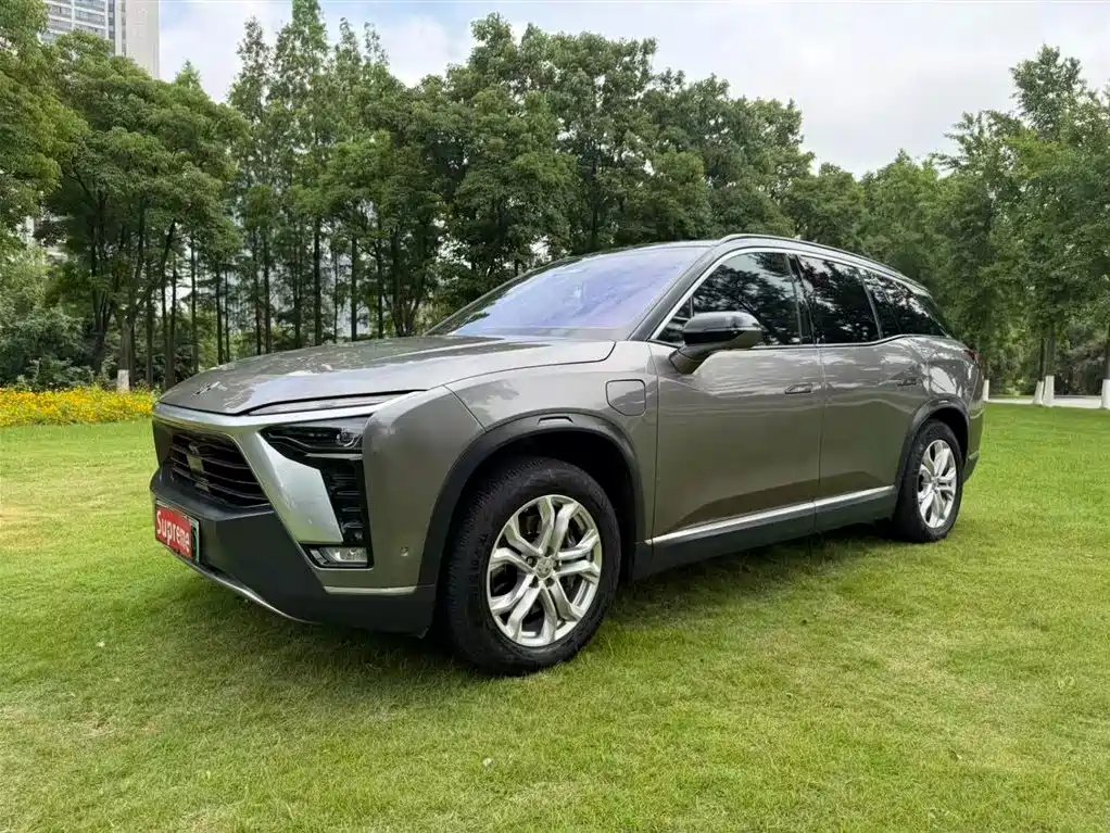 NIO ES8 2020