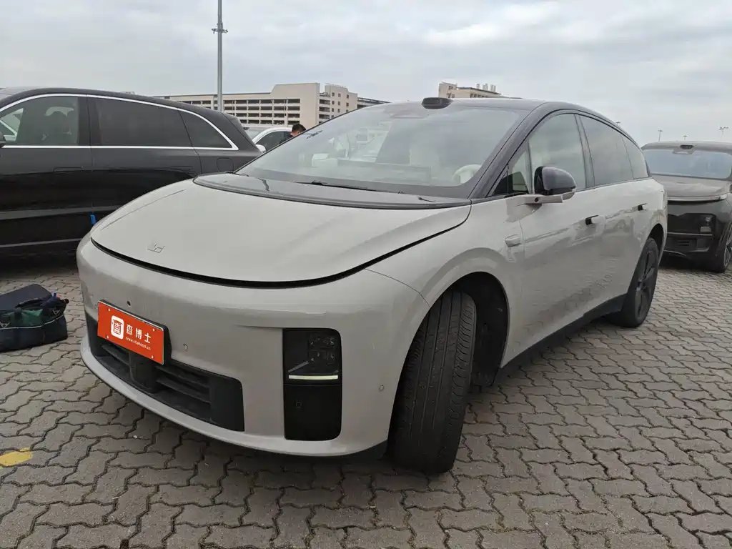 Li Auto Lii6 2025