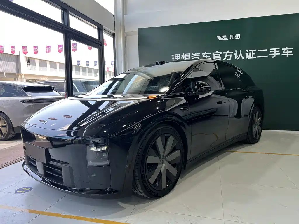 Li Auto Lii6 2025