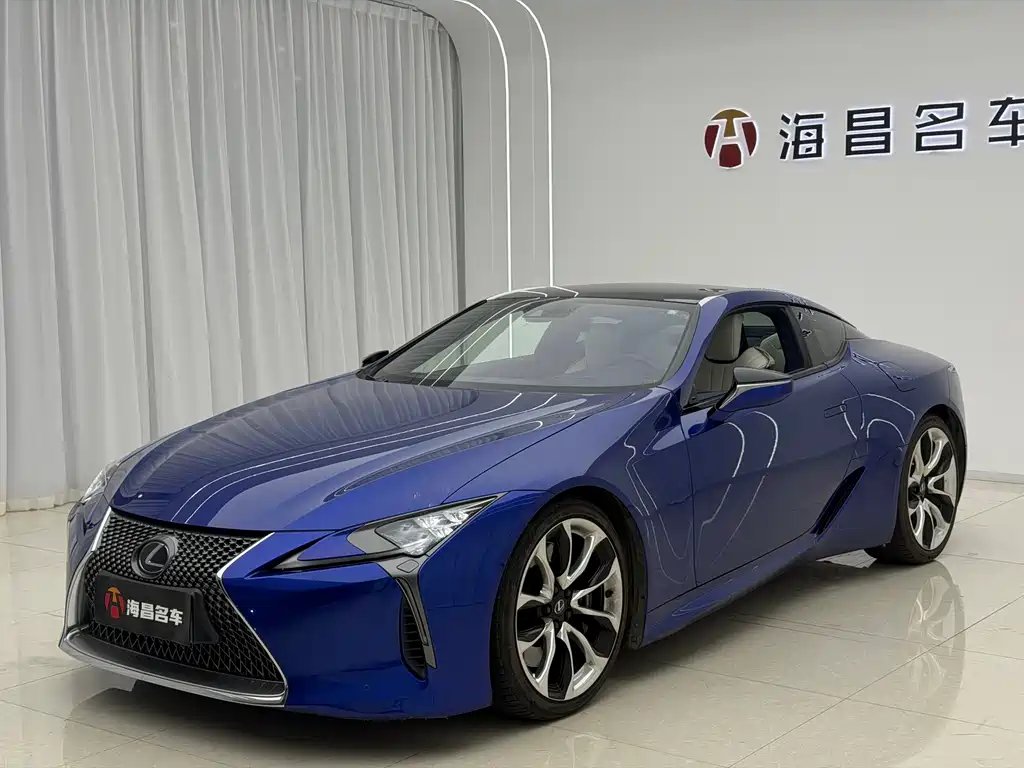 Lexus LC 2018 — фото 1 из 5