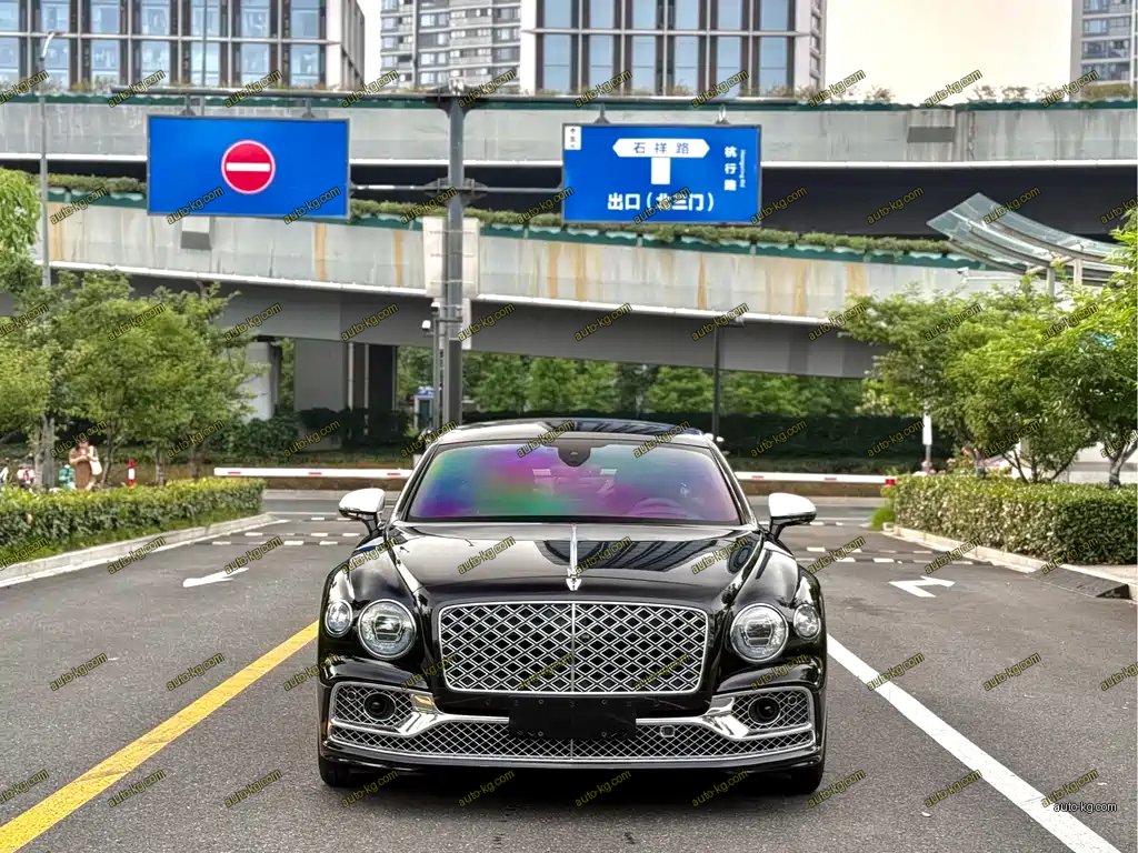 Bentley Flying Spur 2021