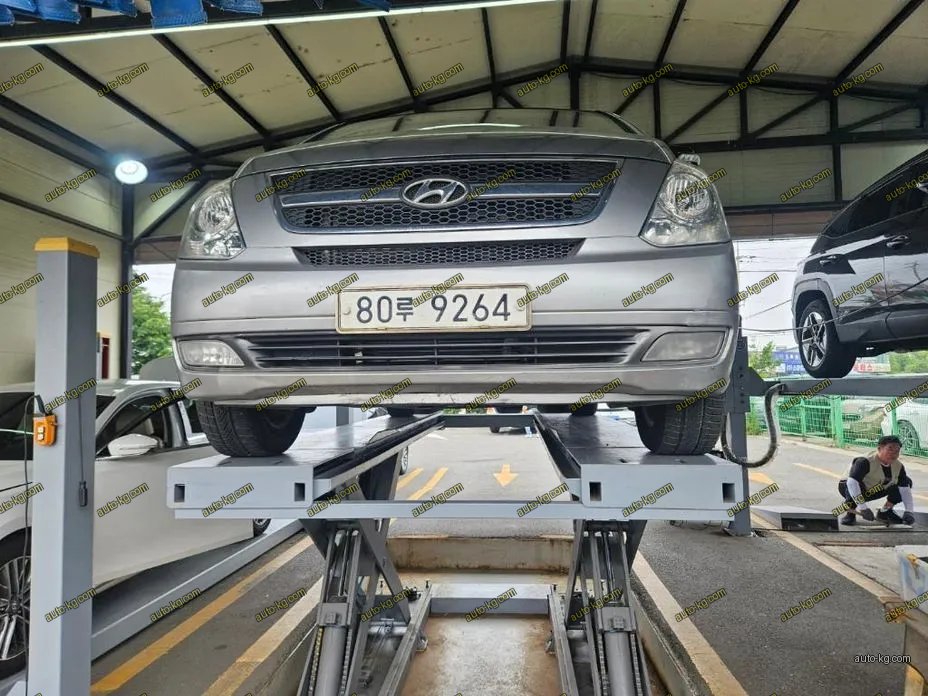 Hyundai Starex 2011