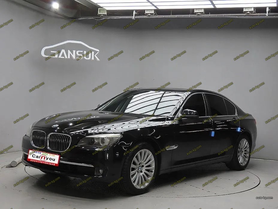 BMW 7-Series 2012