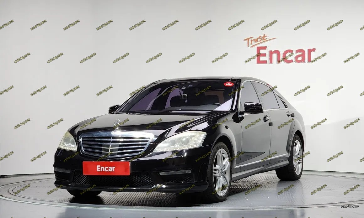 Mercedes-Benz S-Class 2011