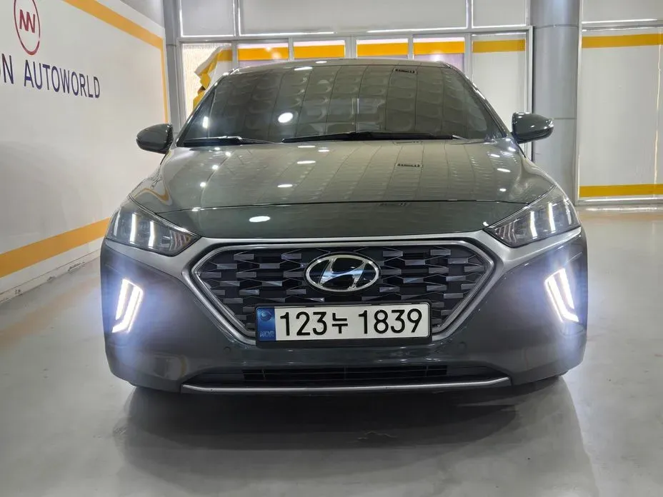 Hyundai Ioniq 2020 — фото 1 из 19