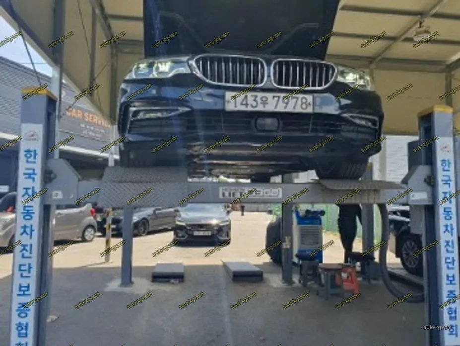 BMW 5-Series 2020