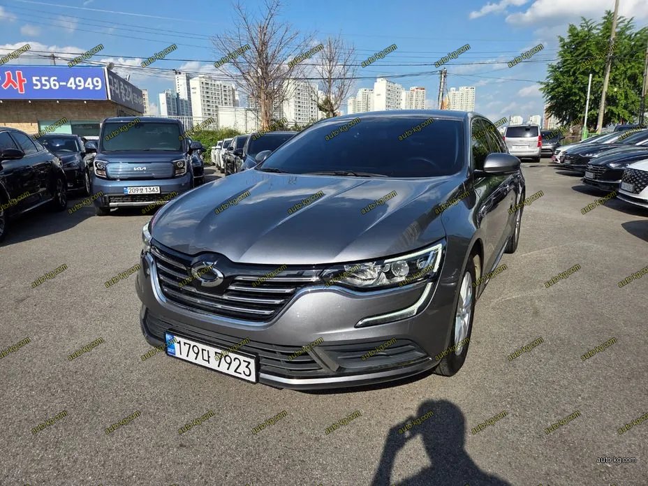 Renault SM6 2019