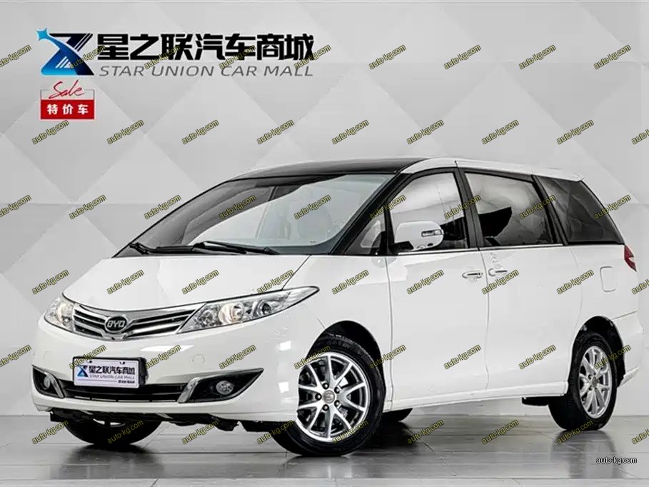 BYD M6 2015