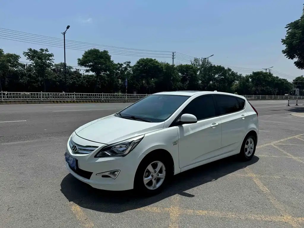 Hyundai Ruiyi 2015 — фото 1 из 5