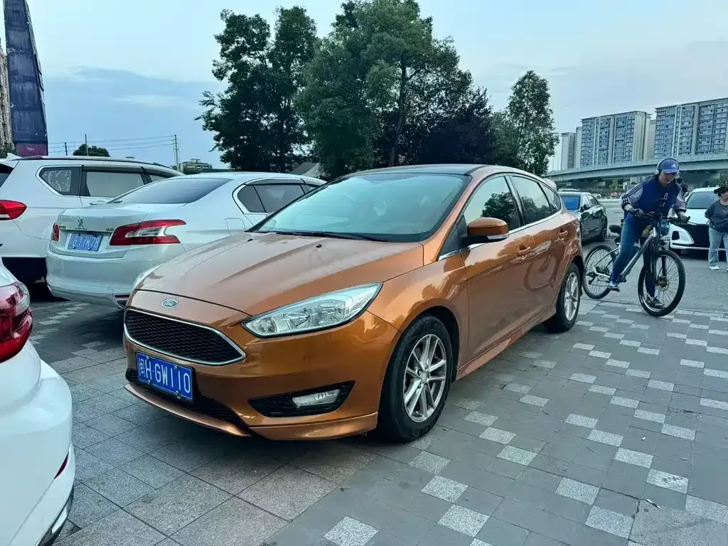 Ford Focus 2016 — фото 1 из 6
