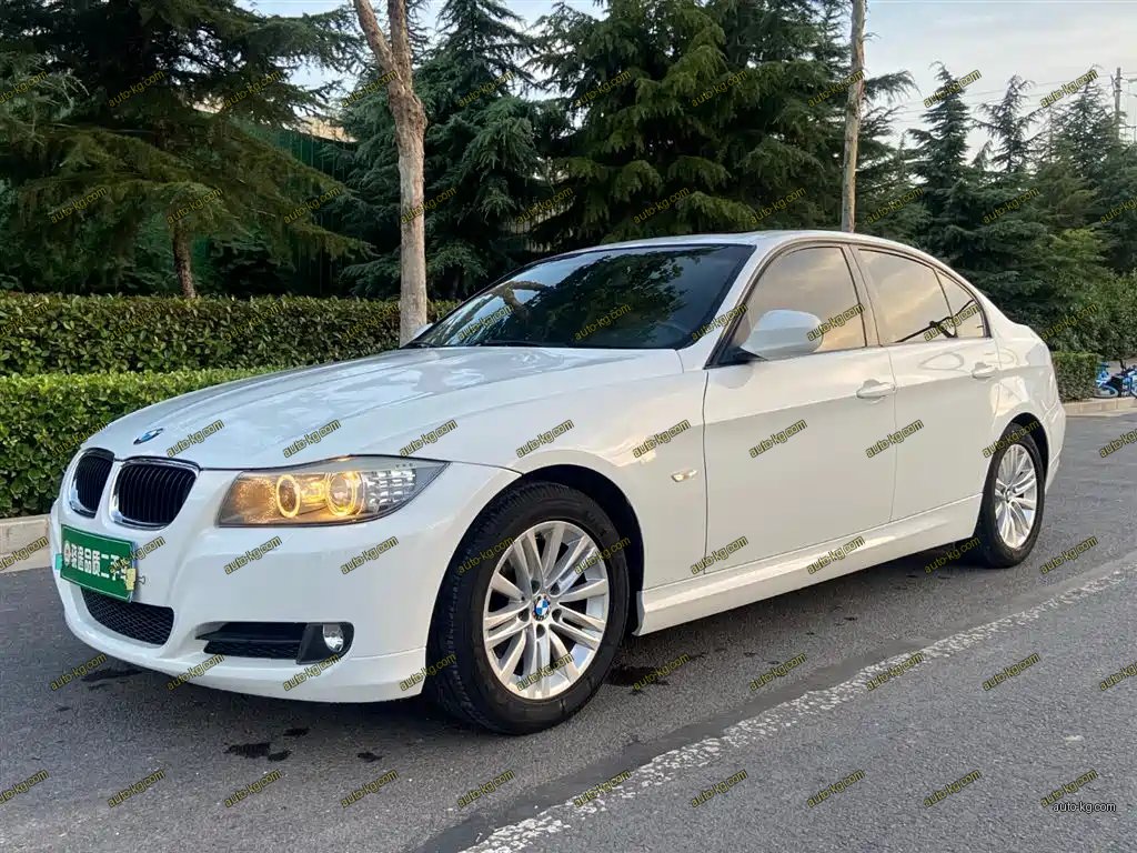 BMW 3 Series 2011