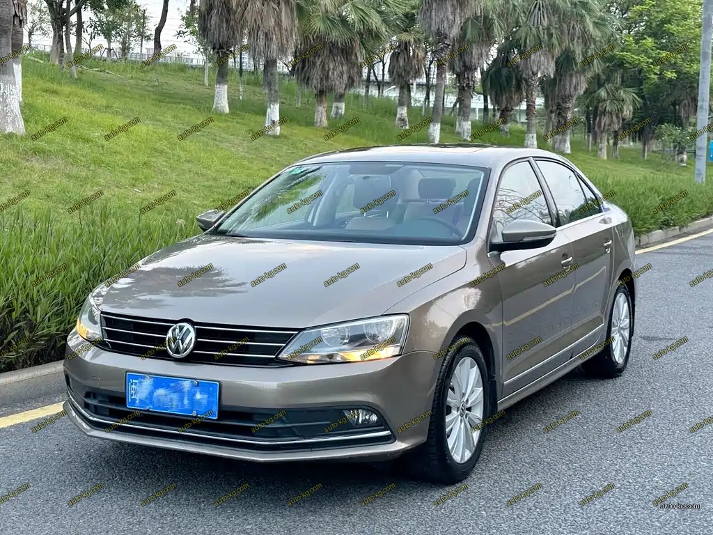 Volkswagen Sagitar 2016