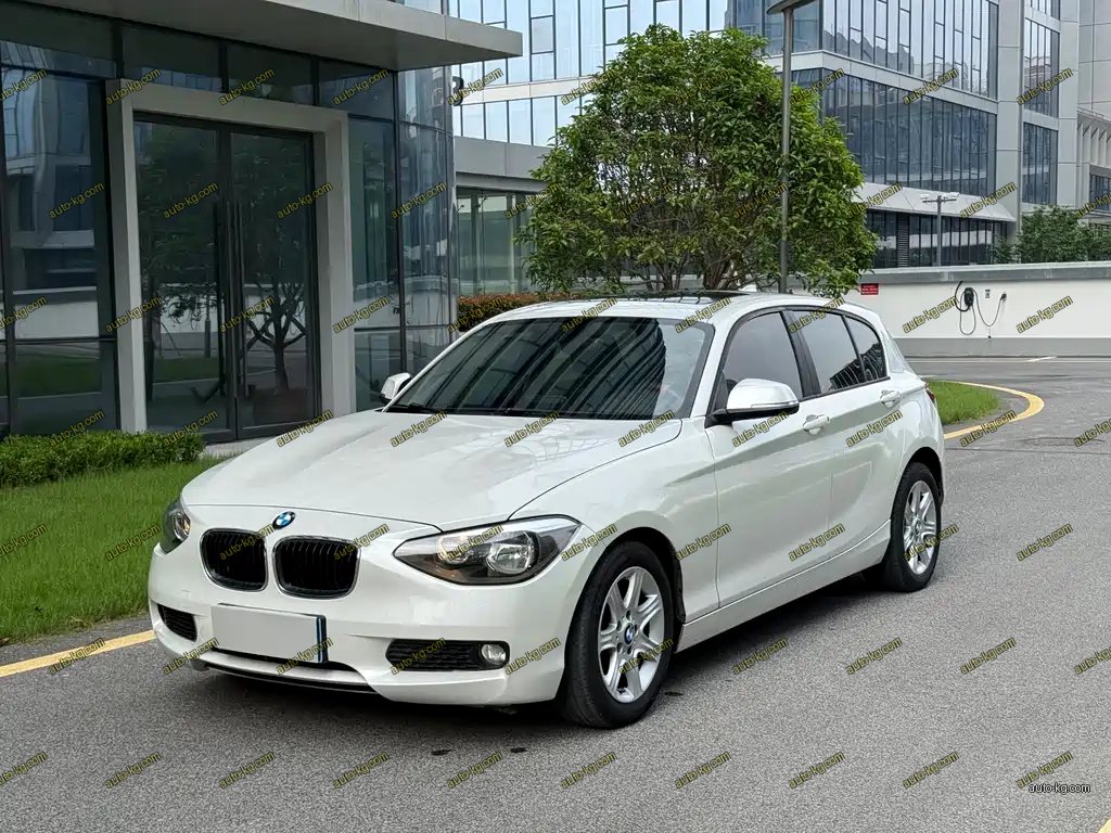 BMW 1 Series (Import) 2013