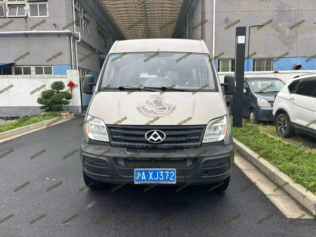 Maxus V80 2015