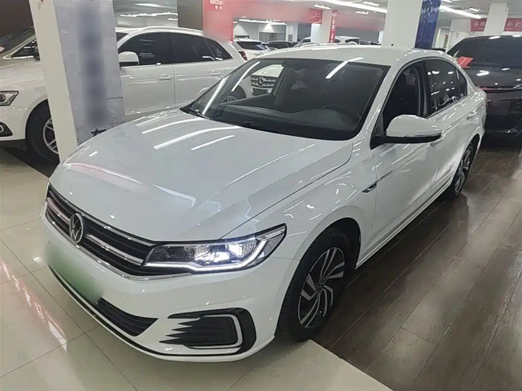 Volkswagen Bora EV 2020
