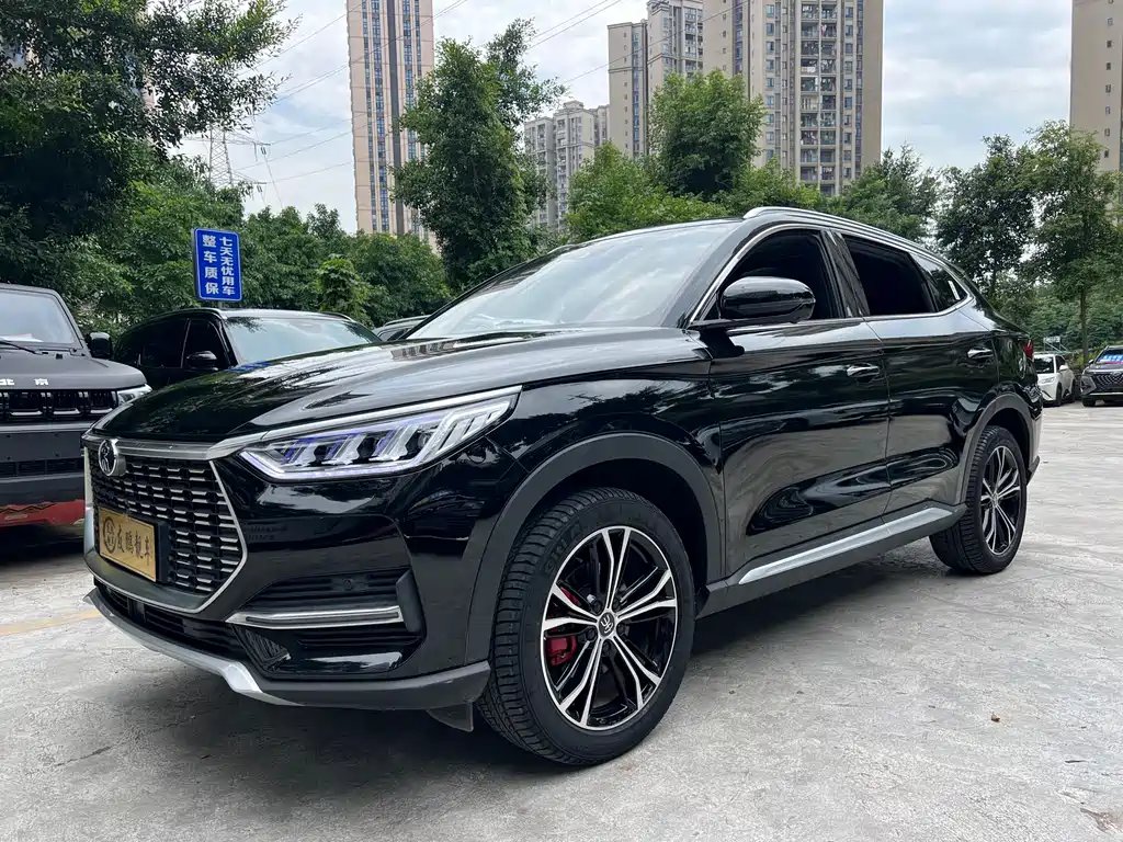 BYD PLUS 2021