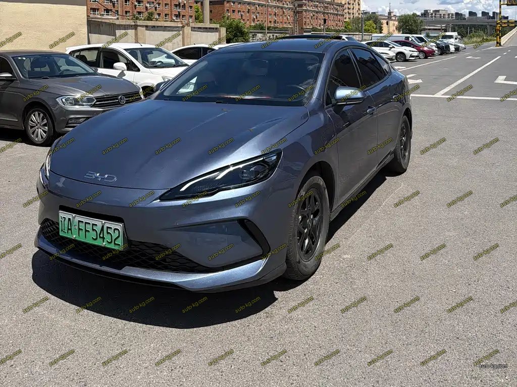 BYD Seal 05 DM-i 2025