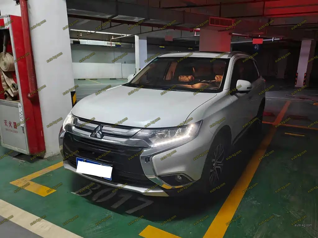 Mitsubishi Outlander 2018