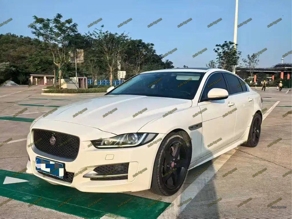 Jaguar XE 2017