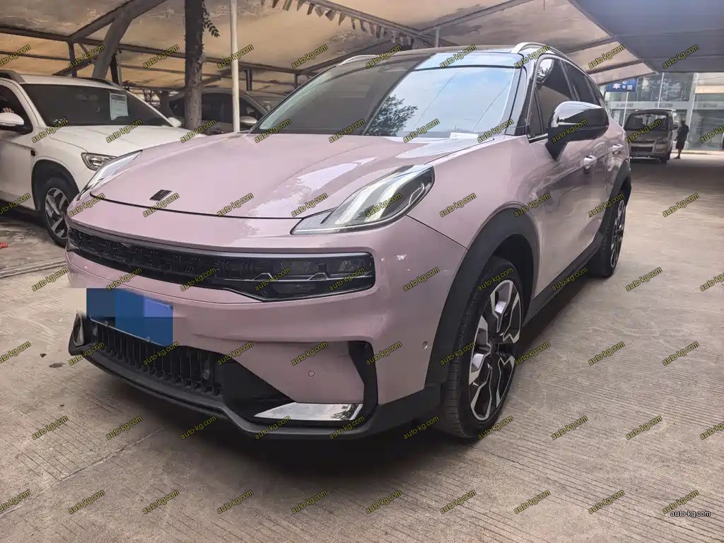 Lynk & Co 06 2023