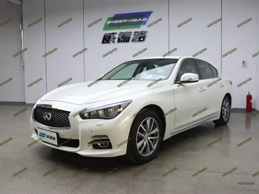 Infiniti Q50L 2017