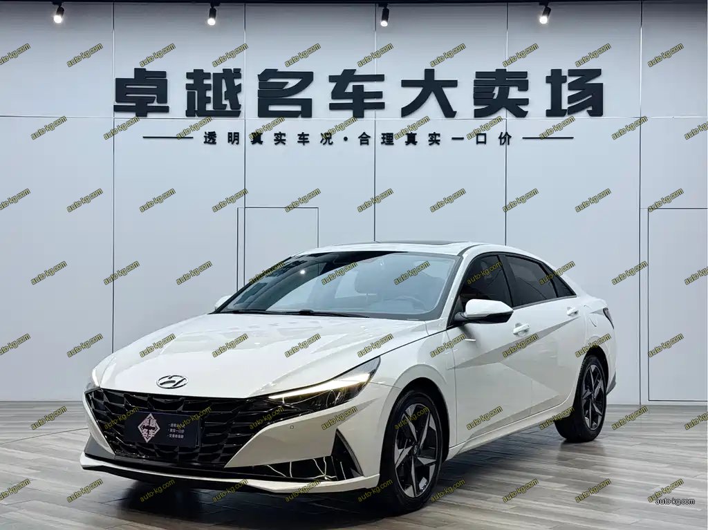 Hyundai Elantra 2022