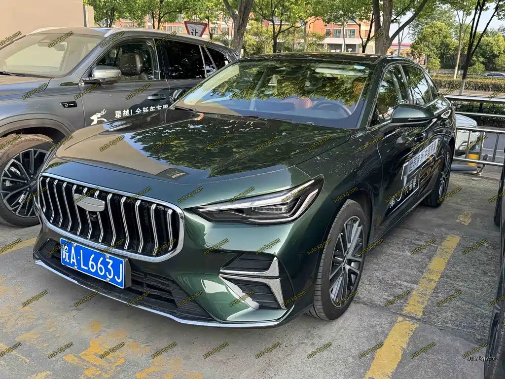 Geely Emgrand 2025