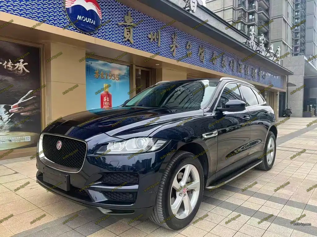 Jaguar F-PACE 2016
