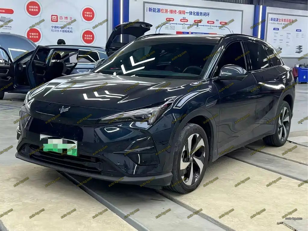 Arcfox Alpha T5 2025