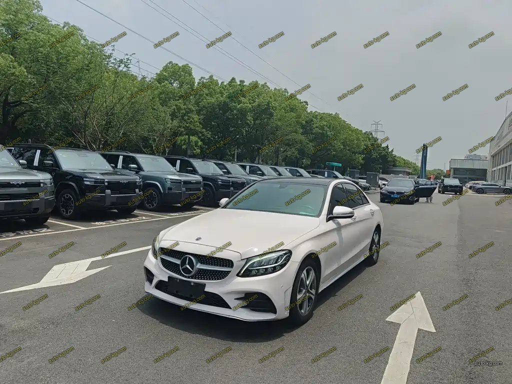 Mercedes-Benz C-Class 2020