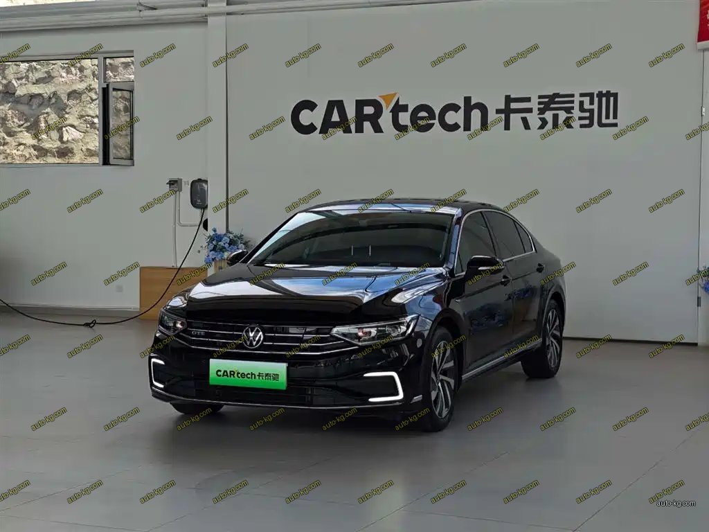 Volkswagen 迈腾 PHEV 2023
