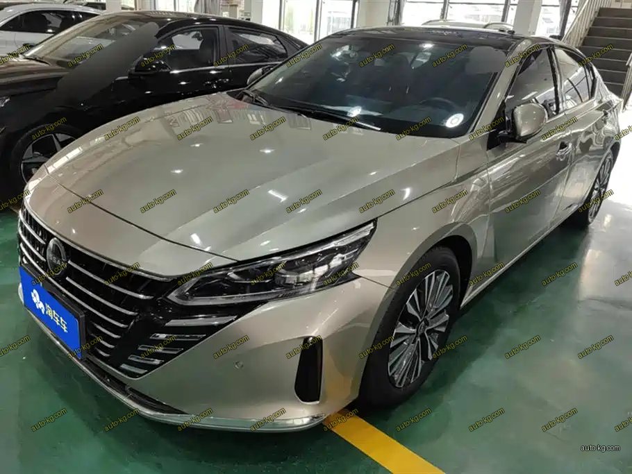 Nissan Teana 2023