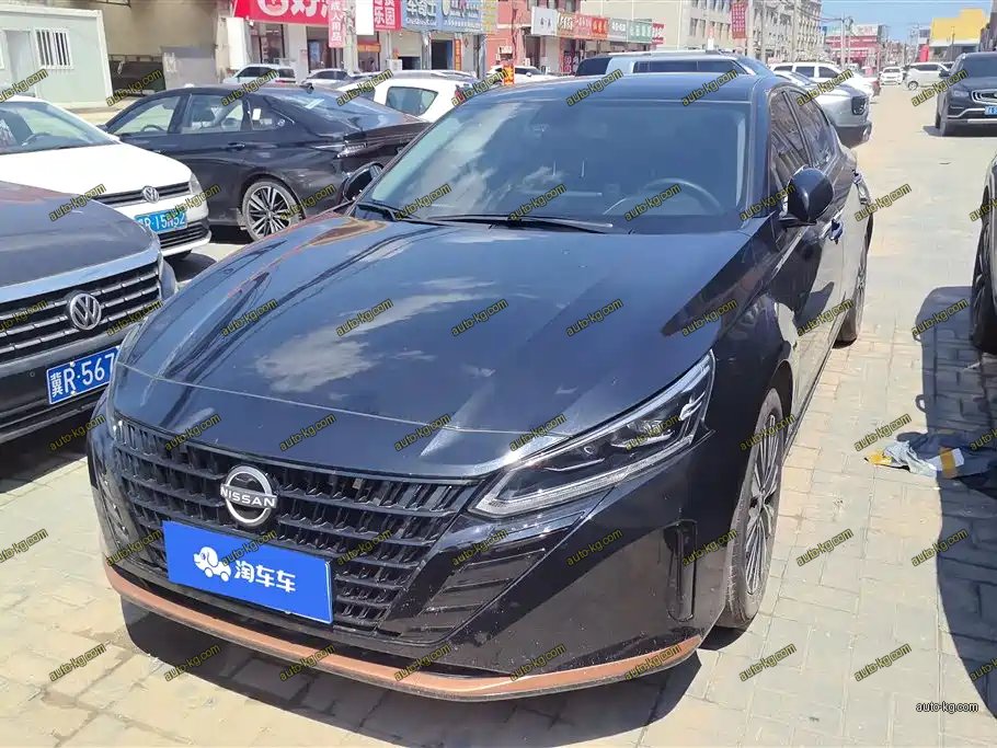 Nissan Teana 2025