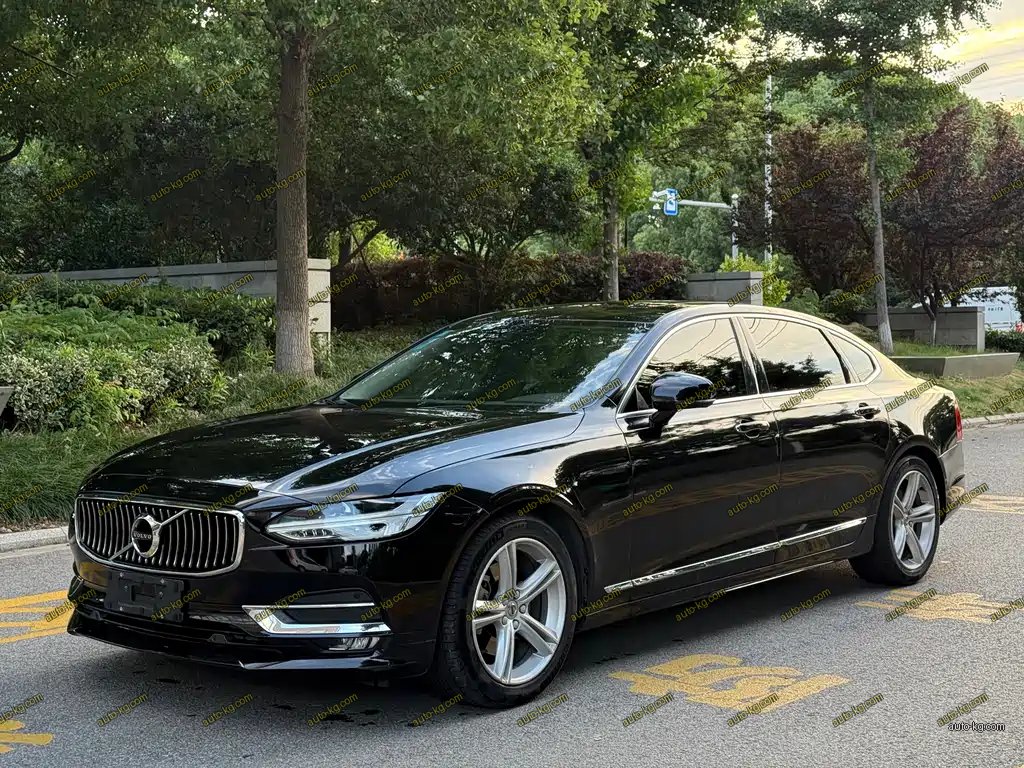 Volvo S90 2019