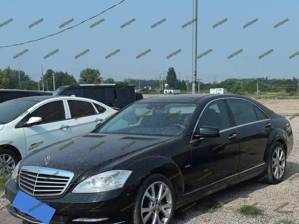Mercedes-Benz S-Class 2013