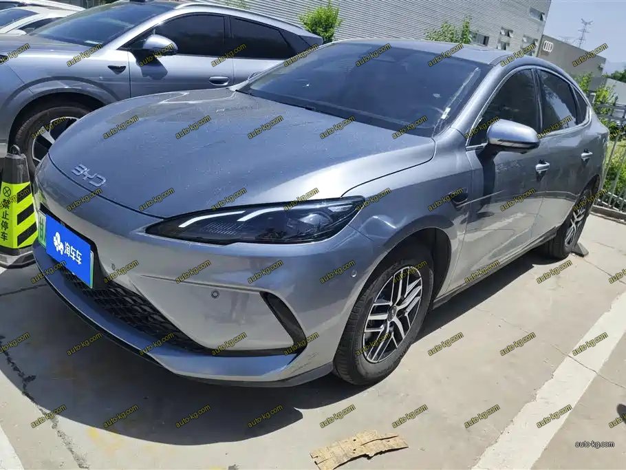 BYD Seal 05 DM-i 2025