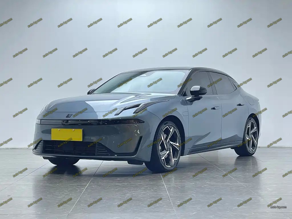 Lynk & Co 07 EM-P 2024