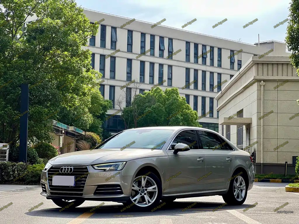 Audi A4L 2018