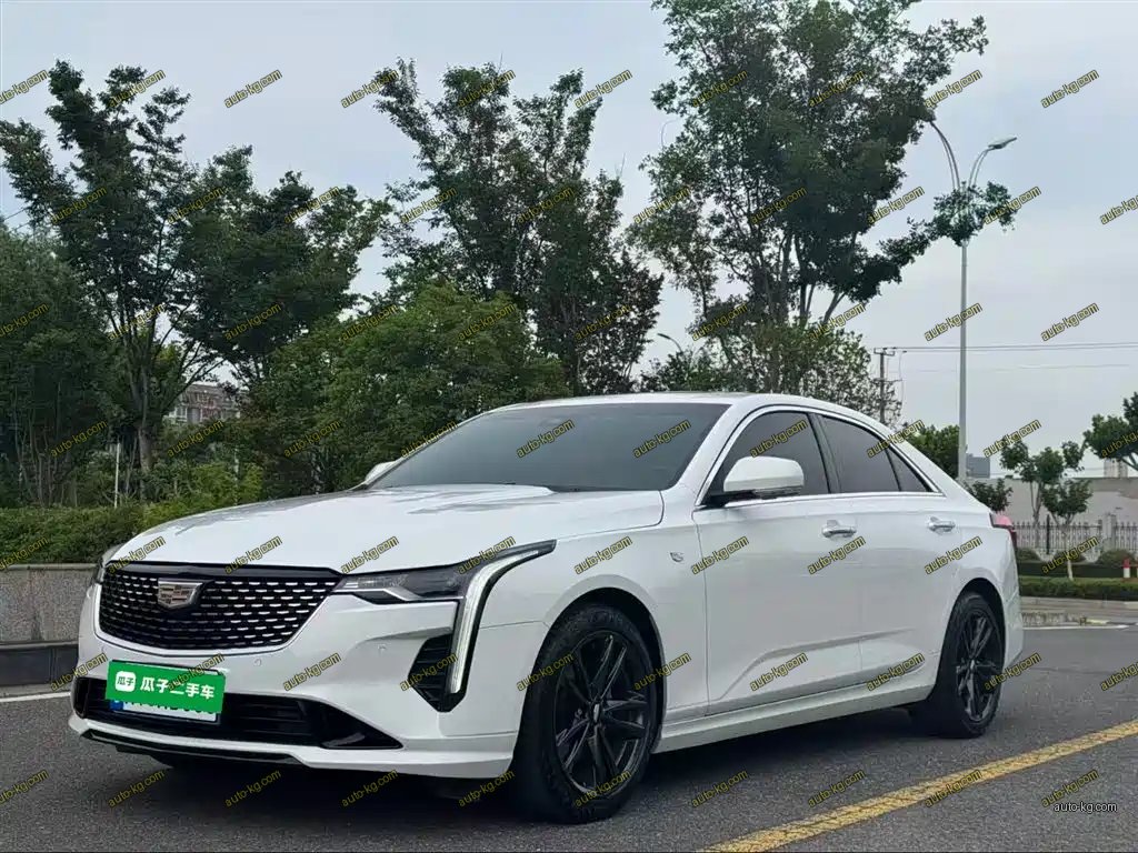 Cadillac CT4 2022