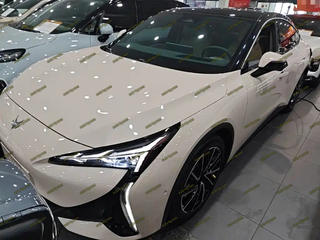 Arcfox Alpha S5 2024