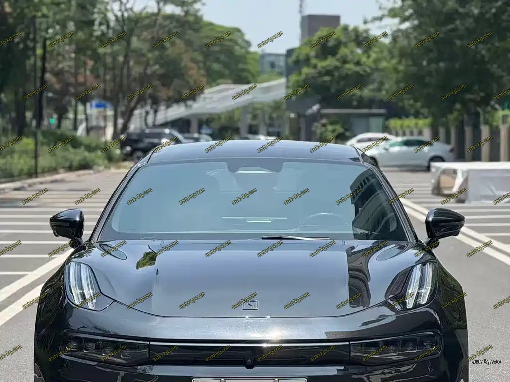 Zeekr 001 2022