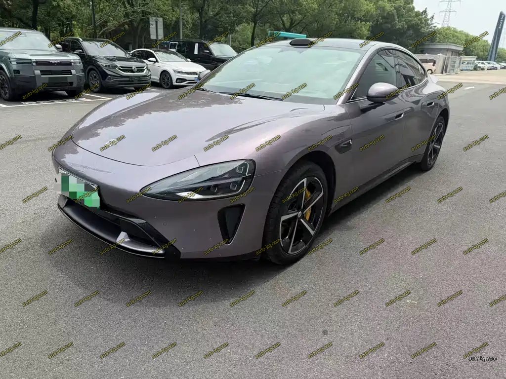 Xiaomi SU7 2025