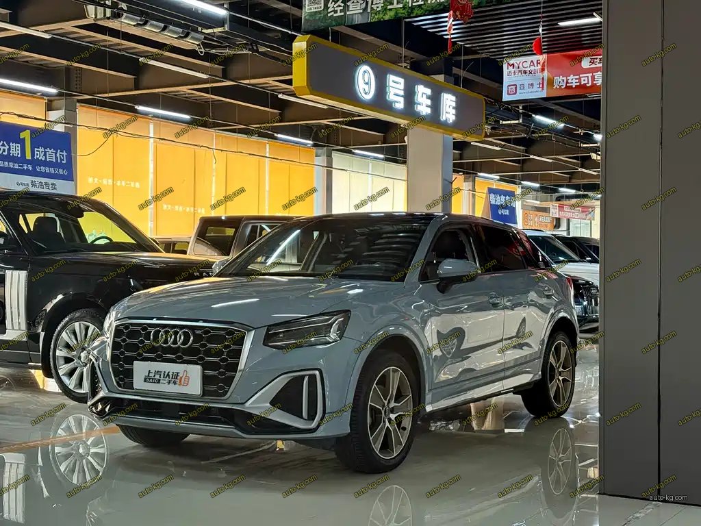 Audi Q2L 2021