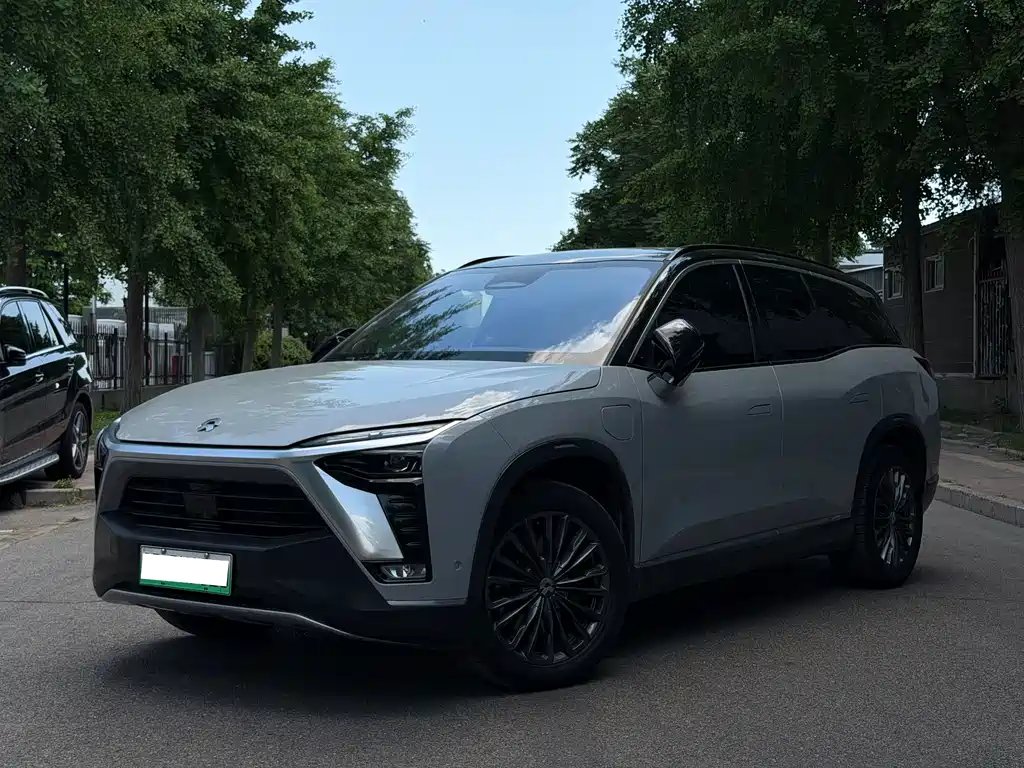NIO ES8 2022