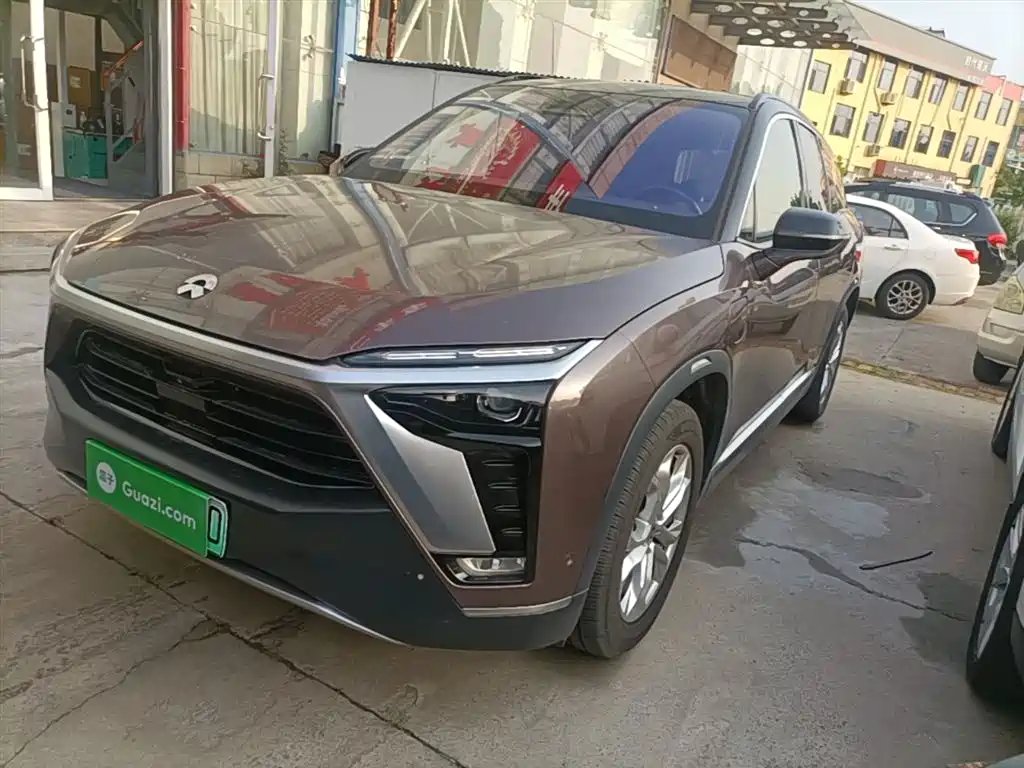 NIO ES8 2020