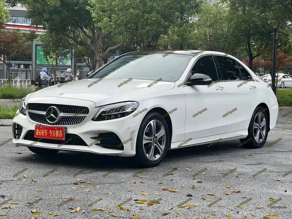 Mercedes-Benz C-Class 2021