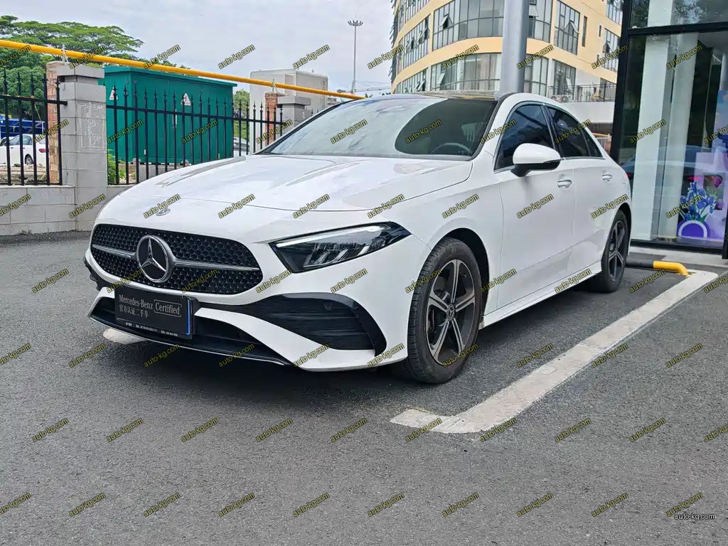 Mercedes-Benz A-Class 2023
